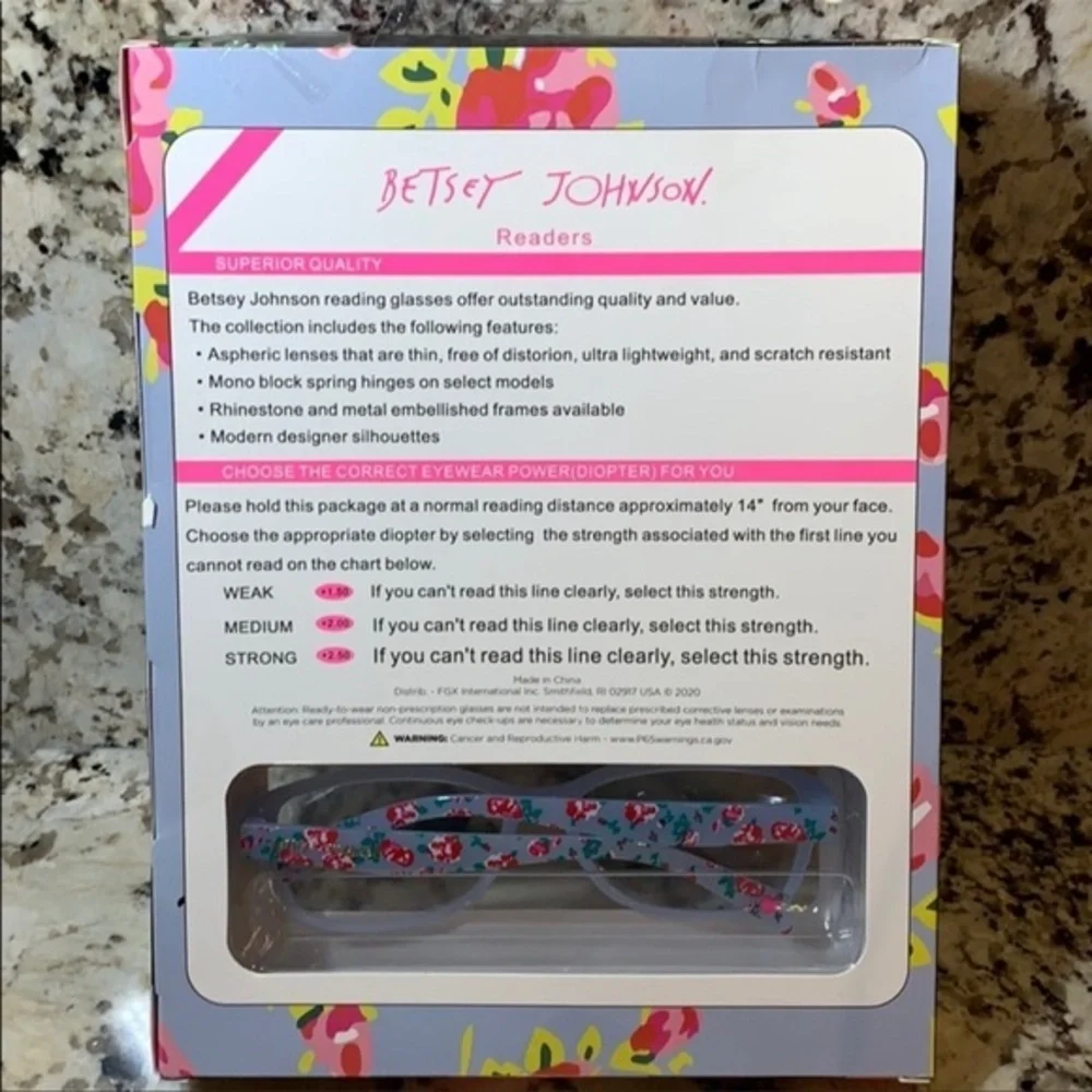 NIB Betsey Johnson 3PCK Reading Glasses Set